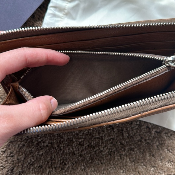 Prada Brown Leather Large Wallet! 🤎 💳 - Picture 5 of 11